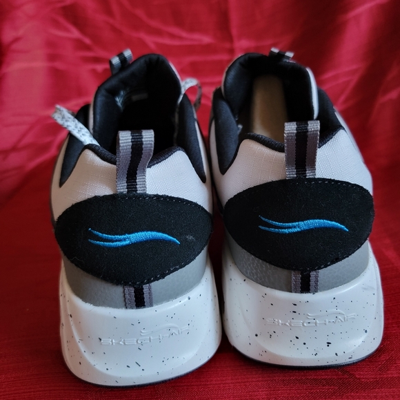 Skechers men's sneakers/runners/shoes(NEW) - Picture 5 of 8